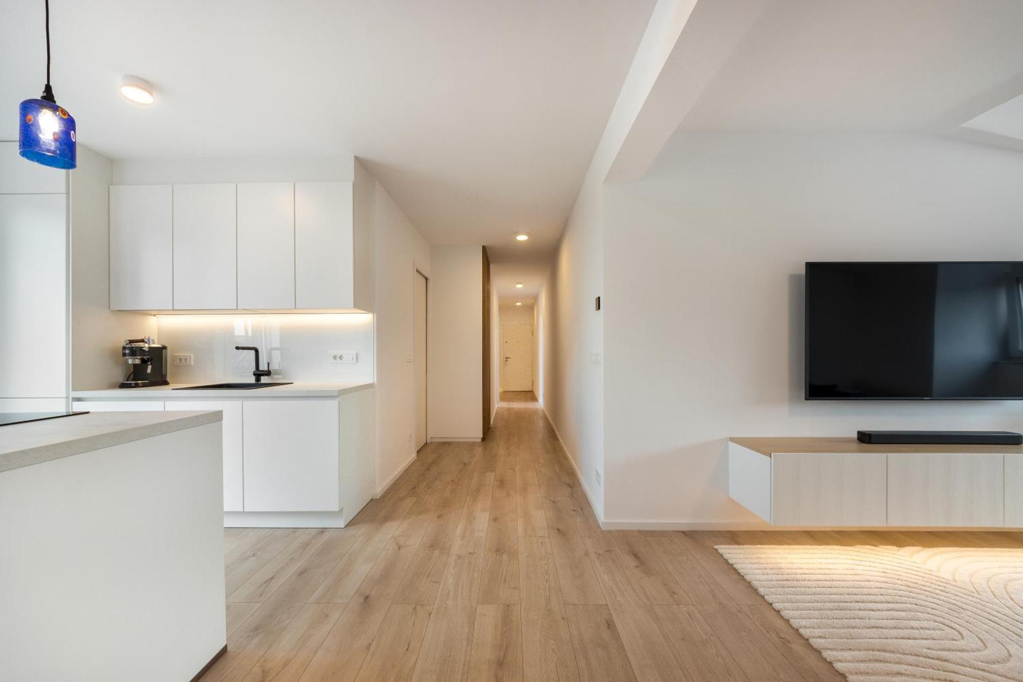 Luxe Penthouse With A Castle View Любляна Экстерьер фото